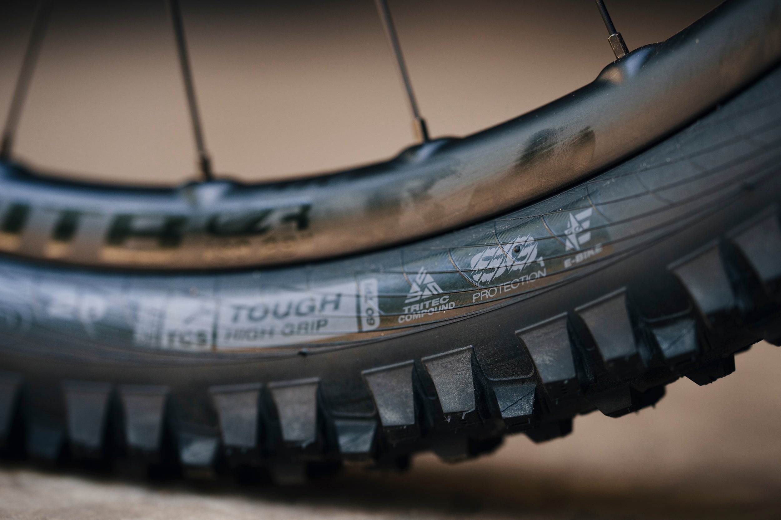 SG1 Tires